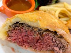 威灵顿牛柳配牛肉浓汁-MOO Beef Cafe