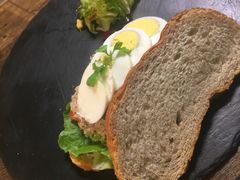 -HIGH FIVE哈福手工汉堡(桂林路店)