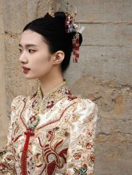 -艾米丽婚纱礼服