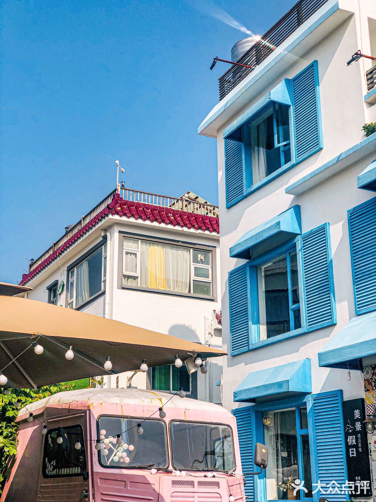 在花园小院里吃一顿海鲜大餐，很惬意