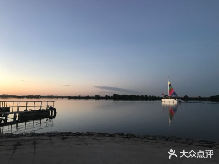 杭锦旗七星湖沙漠酒店图片