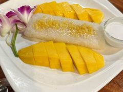-Dang restaurant (patong phuket)