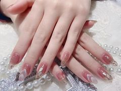 -群丽化妆摄影美甲纹绣培训学校