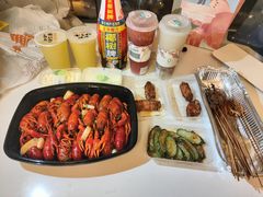 -肥肥虾庄·金牌油焖大虾(汉口城市广场店)