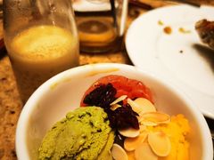 雪糕-松山湖凯悦酒店·Café自助餐厅·周末火舞秀表演