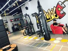 -Freedom Fitness私教健身俱乐部(徐虹北路店)