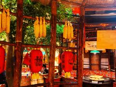 -鱼窝棚柴火铁锅炖(富山屯店)