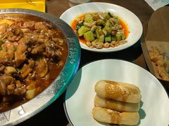 -胖哥俩肉蟹煲(湖滨银泰in77店)