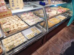 面包甜点陈列柜-武汉冠生園(吉庆街店)