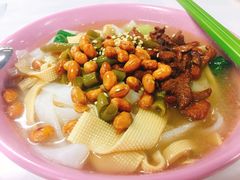 肉丝河粉-中央财经大学-食堂