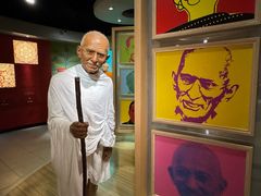 -曼谷杜莎夫人蜡像馆