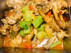 鸡爪牛蛙煲-闽上鲜·福建菜(龙湖滨江天街店)