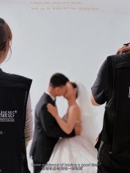 点击看大图 -挪娅婚纱摄影皇家会所