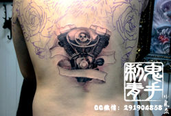 -鬼手纹身小鬼店
