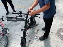 -道路口单车爱瓦士dahon大行