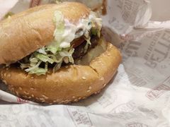 -The Habit Burger Grill 哈比特汉堡(爱琴海店)