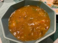 招牌小龙虾红汤泡饭-蜜桃花开·中西融合菜E&W(南长街店)