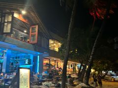 -Paraw Beach Club