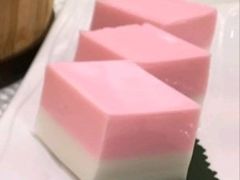 草莓椰汁糕-香港富临皇宫(扬名广场店)