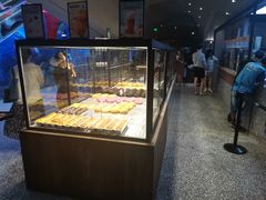 面包甜点陈列柜-LELECHA乐乐茶(上海五角场万达广场店)