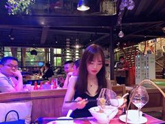 -胡桃里音乐酒馆(环亚凯瑟琳广场店)