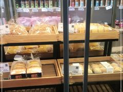 -顶东面包花园·生日蛋糕(世博店)