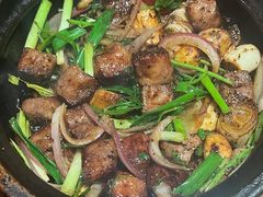 啫厚切牛肉粒-啫两手·啫啫煲·小饭堂(龙城万科里店)