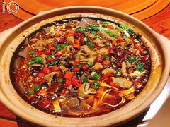 肥肠牛蛙砂锅-马头巷·食景园(苏州总店)