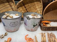 -大中华希尔顿酒店-念自助餐·嗨啤·小龙虾