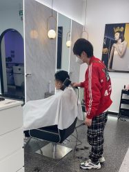 点击看大图 -YESIDO椰岛造型烫发染发