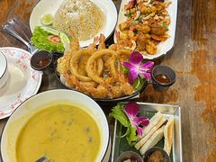-Dang restaurant (patong phuket)