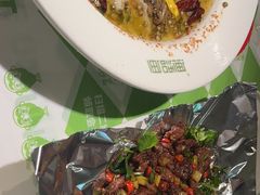 -渔语鱼酸菜鱼新川菜(来福士店)