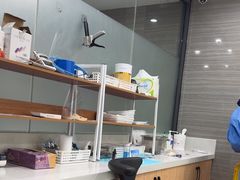 -上海仁爱医院口腔科 · 种植