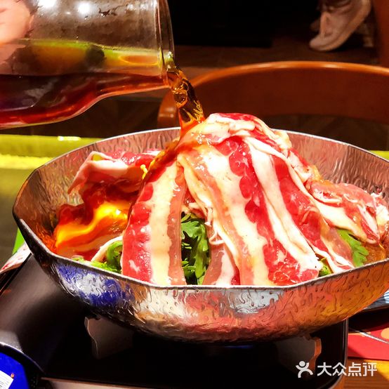 弘秋居·鲜物料理(716创意园店)
