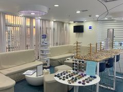 -优视力蔡司眼镜验配中心(越秀城市广场奥莱店)