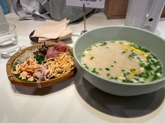 小锅米线-胡麻(静安嘉里店)