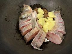 -荣德灶台鱼(圣泉寺店)