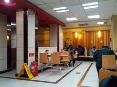 -亮亮面馆(经六路店)