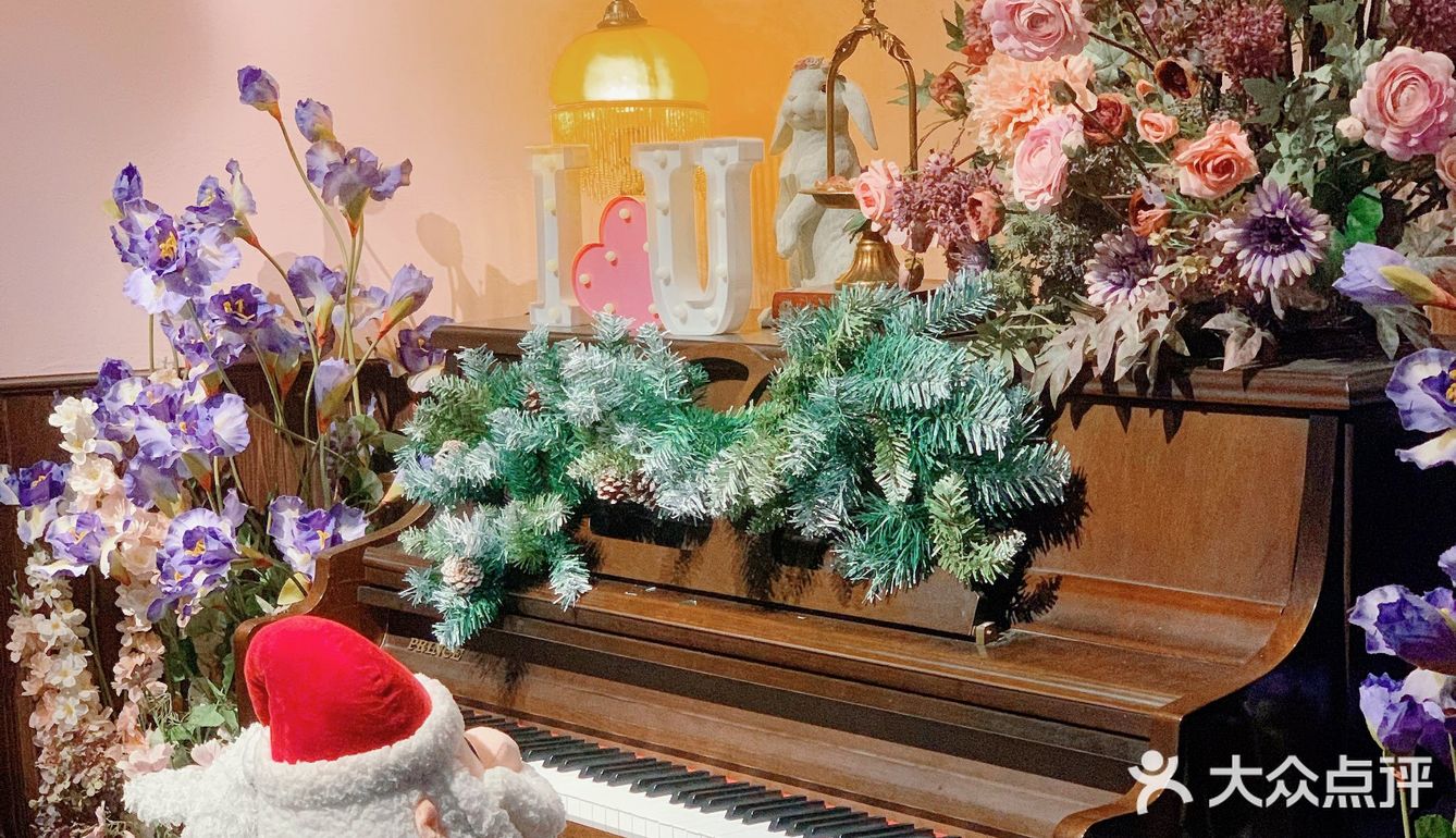 来爱丽丝过仪式感满满的圣诞节👸