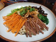 -麦麦山云南菜(复地活力城店)