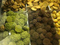 -红房子西点(汇联商厦天钥桥路店)