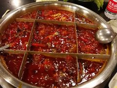 -邓莽子老火锅(中兴路总店)