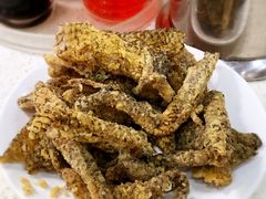 酥炸鱼皮-明兴正宗潮州五彩鱼蛋粉面(中山六路店)