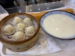 桃园鲜肉小笼包-小桃园·豆浆油条(复兴中路店)