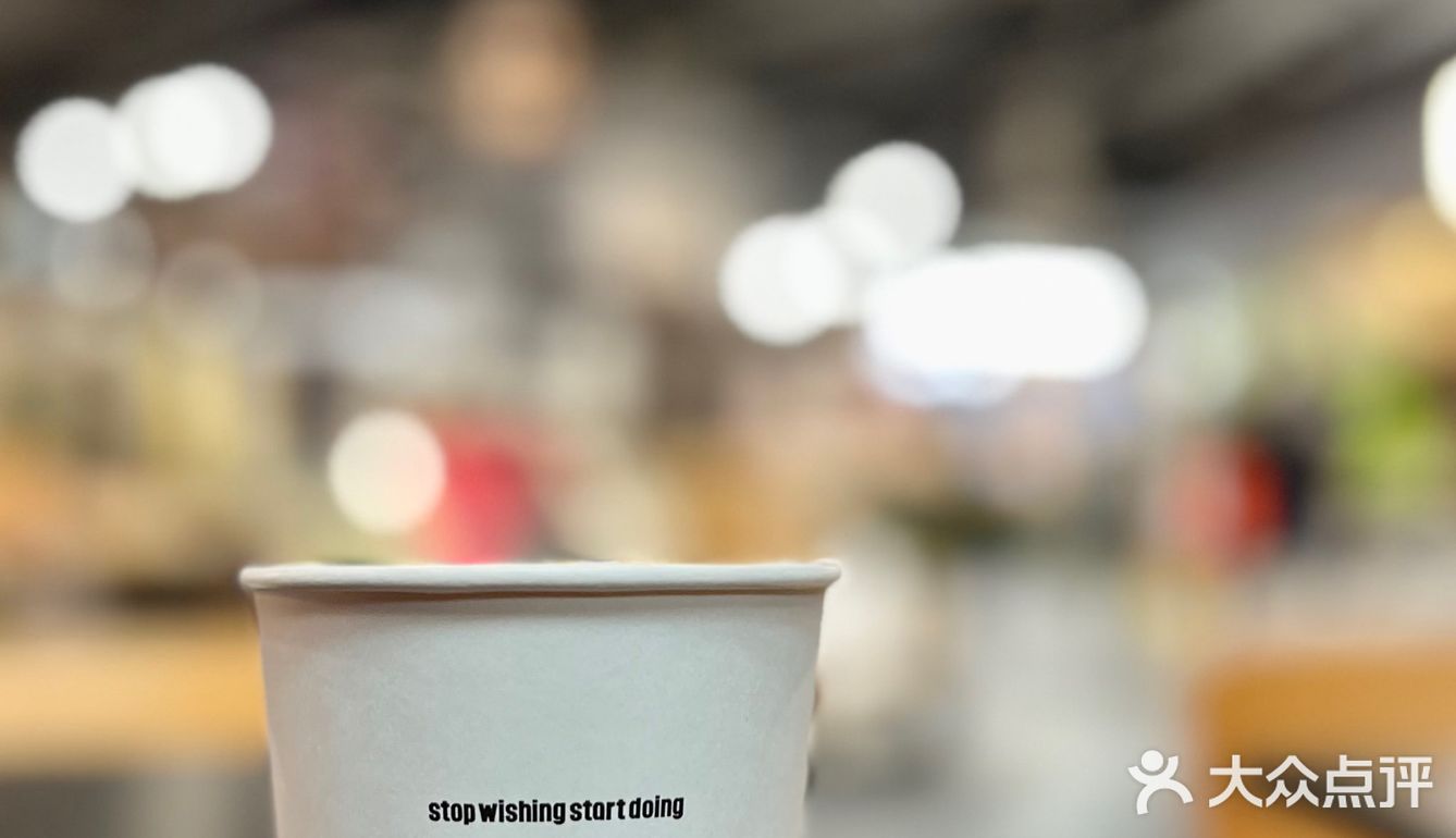 工业风咖啡店M Stand