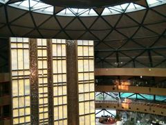 -上海滴水湖皇冠假日酒店