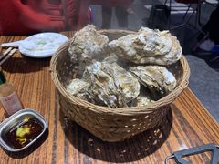 -蚝堡海鲜·威海菜·海肠捞饭·烧烤·亚洲吃蚝公司(幸福门店)
