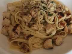 罗勒鸡胸肉奶油扁面-飞石咖啡(帝壹城店)
