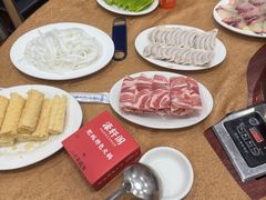 -濠轩阁特色生蚝火锅(水湾路店)
