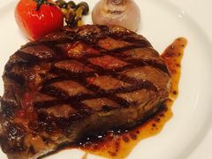 -恰餐厅及酒吧 CHAR Bar & Grill (北京丽都皇冠假日店)